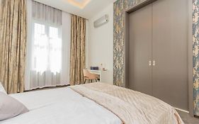 The Opulent Oasis By Newave Apartments